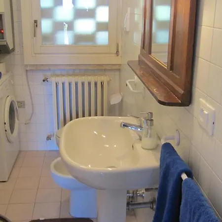 Apartment 180°